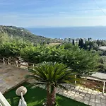 Dhermi * Kondaq