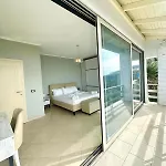Villa Dhermi