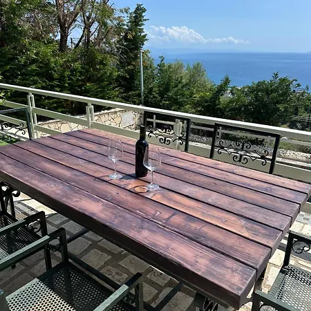Dhermi Villa *